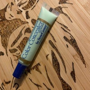 Senegence Green Concealer